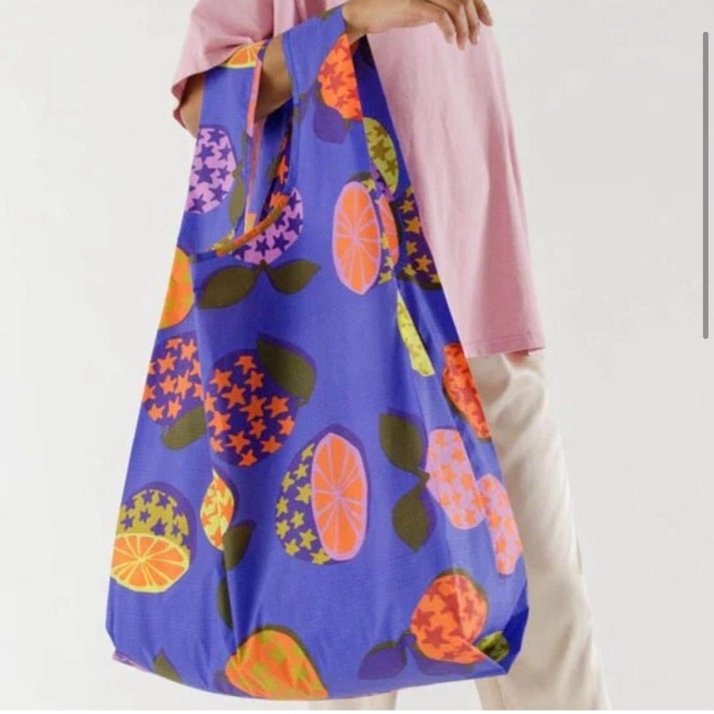NWT Big Baggu- Grapefruit Collage.